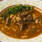 "Fasulie"(feijões brancos com carne)