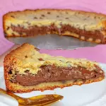 FATIA DE TORTA COOKIE COM NUTELLA