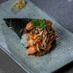 Temaki salmao Shimeji