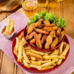 Isca de frango c/ fritas