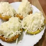 Patacones con queso