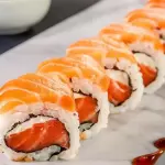 Uramaki salmão especial 10 peças