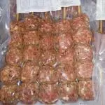 ALMÔNDEGAS RECHEADA COM QUEIJO