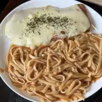 MACARRONADA C/ PARMEDIANA DE FRANGO
