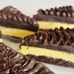 Bolo de pedaço de maracujá