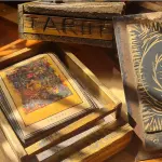 Tarot y libro cuaderno