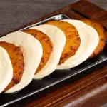 AREPA CON QUESO