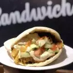 Sandwich de Shawarma de Pollo
