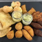 079 - ÜBERRASCHUNGSNACKBRETT18STUCHS