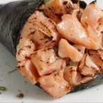 Salmão semi -grelhado T.