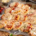 20 Mini pizzas