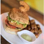 HAMBURGUESA DE CAMARON