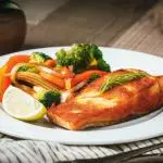 SALMÓN A LA PLANCHA