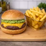 HAMBURGUESA BRASILEÑA + papa frita