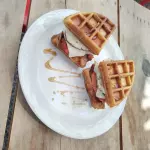 CHICKEN WAFFLES BACON