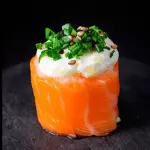 Gunkan Salmão