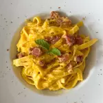 Talharim à carbonara