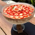 Torta de bolacha com morango