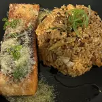 CHURRASCO DE SALMÓN CON WOK MIXTO