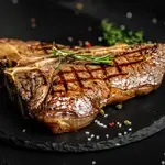 T-bone steak lun-mie