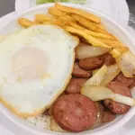 Calabresa acebolada