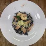 Les Pâtes Noires aux Fruits de Mer