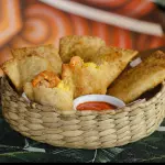 Pastel de camarão.(6 und)
