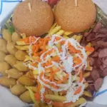 Combo dona encrenca