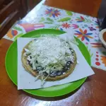 Sope Chicharrón