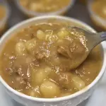 Aipim cremoso com carne de panela