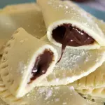 Pastelzinho de Ninho com Nutella