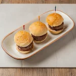 Sliders de Carne (Mini Hamburguesas)