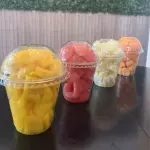 Abacaxi , mamão , melão ou manga