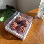 Caixa com 4 brigadeiros