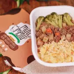 Carne Moída com Arroz e Feijão
