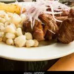 CHICHARRÓN CON MOTE