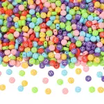 Cuentas de color  con letras blancas