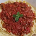 Fettuccine a la boloñesa
