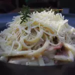 Tallarines salsa Alfredo