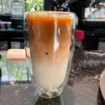 Latte frio + esencia