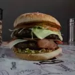GIANT BURGER