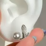 Aros plateados aleta y perla