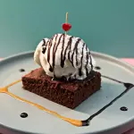 BROWNIE MELCOCHUDO SOLO O CON HELADO