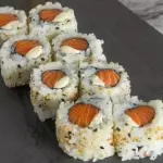 Uramaki Salmão Cru