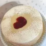 4 fatias Ninho Com geleia morango