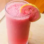 Suco de goiaba com leite