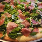 Muzza de Rúcula y Jamón Crudo