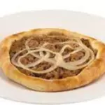 ESFIHA DE ATUM COM CEBOLA