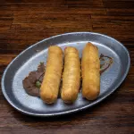 TEQUEÑOS