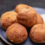 BOLINHOS DE COSTELA